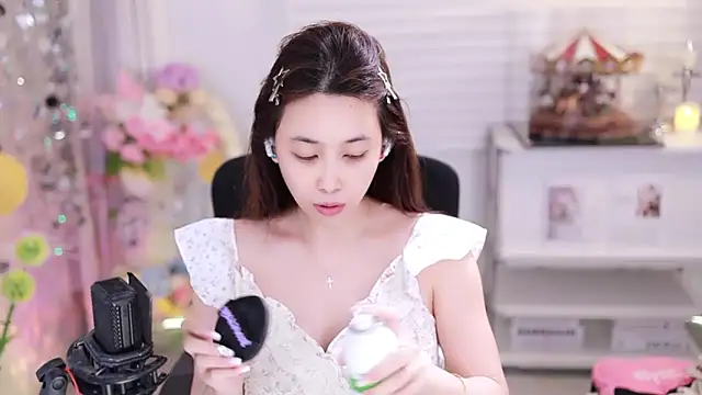 SleepArtist online show from February 7, 8:11 am