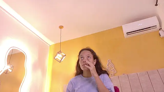 lexyfyre online show from February 4, 12:33 pm