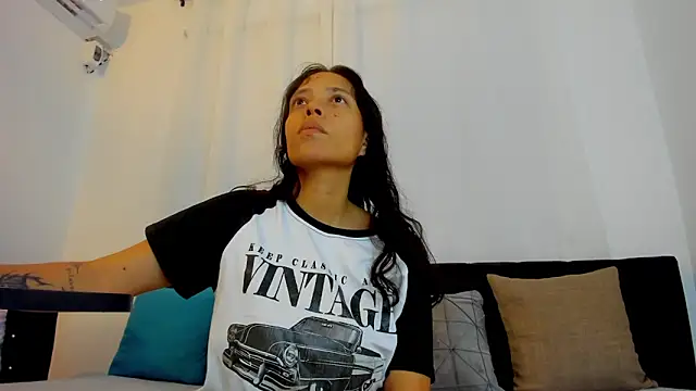 lexyfyre online show from April 23, 11:27 am