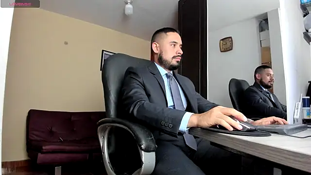 thesexlawyer1 online show from May 2, 3:01 am