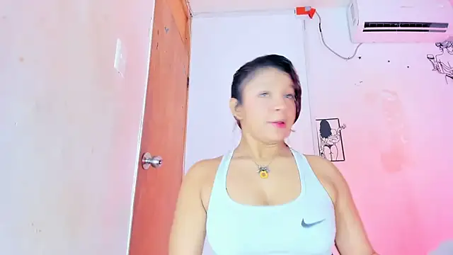 Emily Coper18 online show from February 9, 2:15 pm