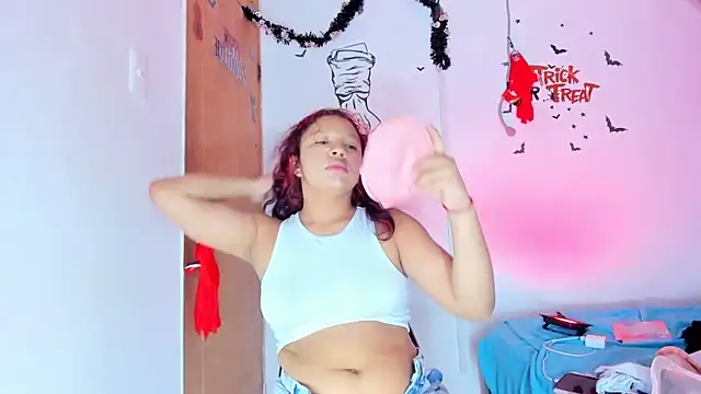 Emily Coper18 online show from October 12, 1:23 pm