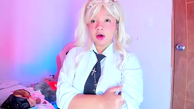 Emily Coper18 online show from March 28, 2:18 pm