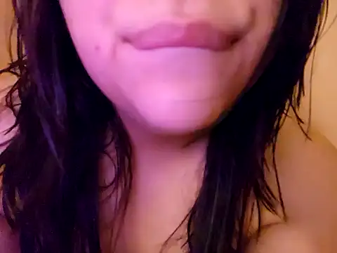 Blanquitaaa online show from December 4, 8:17 am