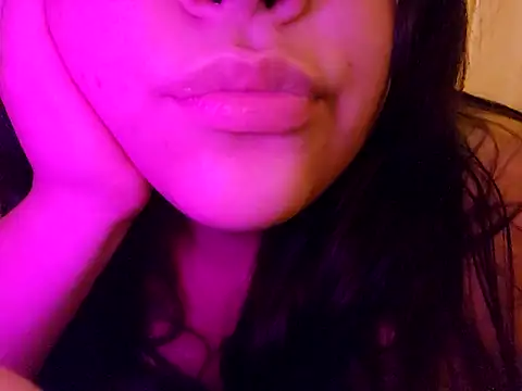 Blanquitaaa online show from February 19, 4:44 am