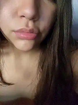 Blanquitaaa online show from February 14, 9:59 pm