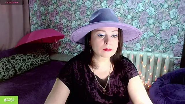 Julia-ru online show from February 3, 9:20 pm