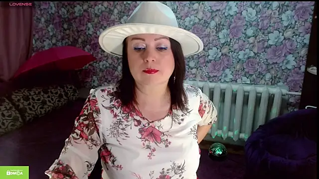 Snapshot of Julia-ru chatting on May 27, 8:27 pm Julia-ru online show from May 27, 8:27 pm