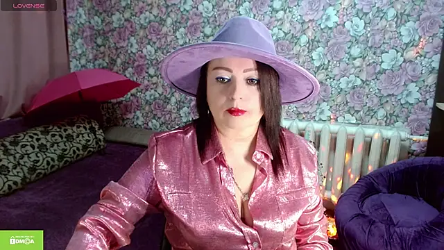 Snapshot of Julia-ru chatting on December 16, 1:21 am Julia-ru online show from December 16, 1:21 am