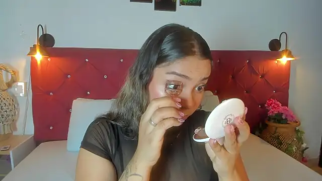 Abril Gomez06 online show from March 6, 8:15 pm