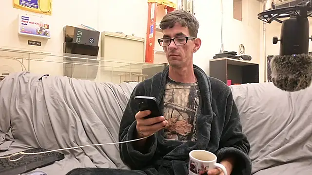 joeiandola online show from March 7, 4:45 pm