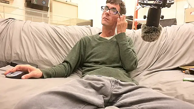 joeiandola online show from March 13, 7:30 pm