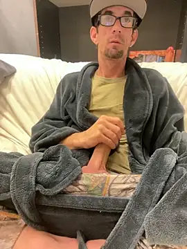 joeiandola online show from December 1, 6:03 am