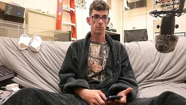 joeiandola online show from March 1, 5:24 pm