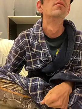 joeiandola online show from December 5, 4:05 pm