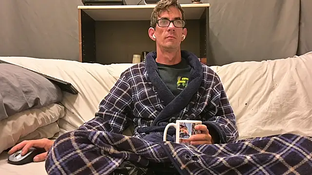 joeiandola online show from October 27, 3:24 pm