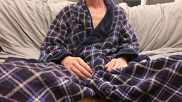 joeiandola online show from March 6, 3:45 am