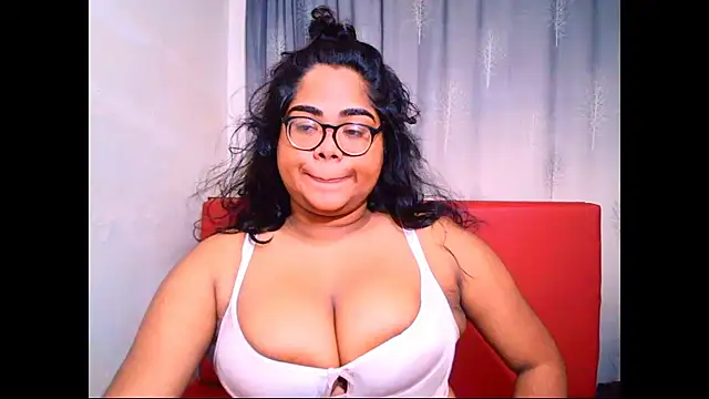 Snapshot of Indian_Lola00 chatting on October 14, 6:08 pm Indian Lola00 online show from October 14, 6:08 pm