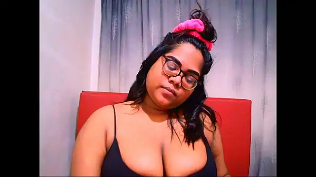Snapshot of Indian_Lola00 chatting on September 26, 5:09 pm Indian Lola00 online show from September 26, 5:09 pm
