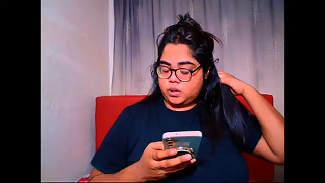 Indian Lola00 online show from November 18, 6:33 pm