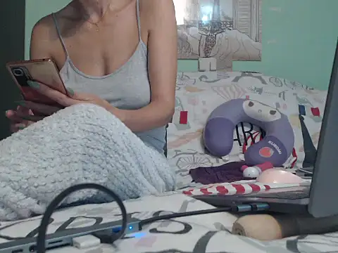 Snapshot of SexyGioconda chatting on March 17, 9:44 am SexyGioconda online show from March 17, 9:44 am