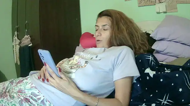 Snapshot of SexyGioconda chatting on September 12, 6:07 pm SexyGioconda online show from September 12, 6:07 pm