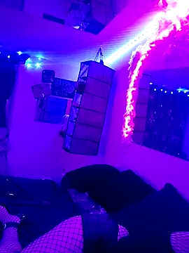 Snapshot of Wendyx666_Pika chatting on December 15, 12:49 am Wendyx666 Pika online show from December 15, 12:49 am