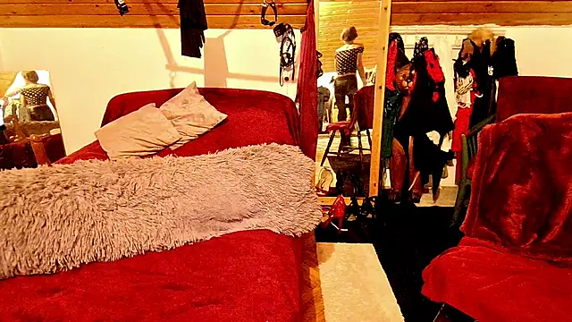 Hot Colettte online show from March 27, 5:47 pm