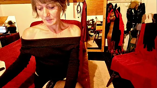 Snapshot of Hot_Colettte chatting on October 10, 8:09 pm Hot Colettte online show from October 10, 8:09 pm