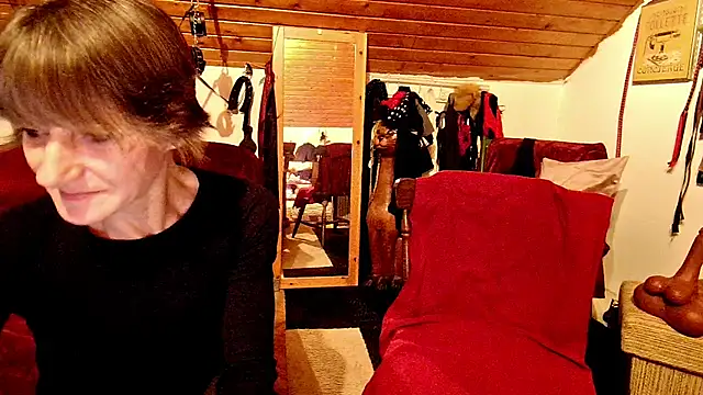 Hot Colettte online show from January 11, 3:24 am