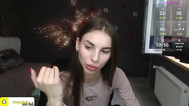 EmmyGreans online show from March 20, 12:50 pm