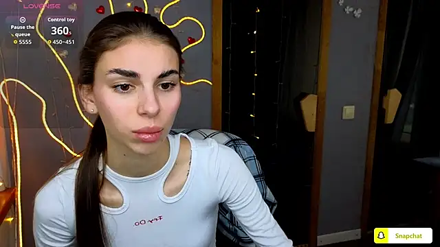 Snapshot of EmmyGreans chatting on October 7, 5:41 am EmmyGreans online show from October 7, 5:41 am