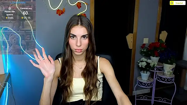 EmmyGreans online show from November 18, 12:41 pm