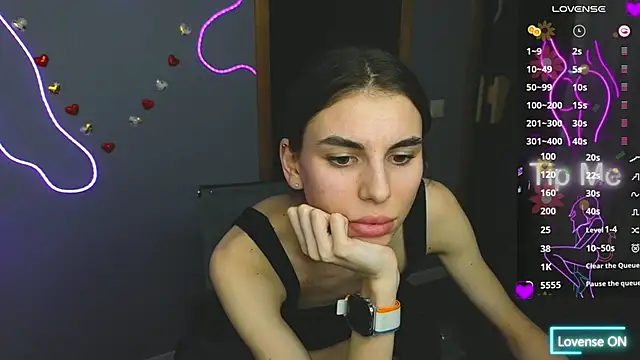 Snapshot of EmmyGreans chatting on March 6, 3:45 pm EmmyGreans online show from March 6, 3:45 pm