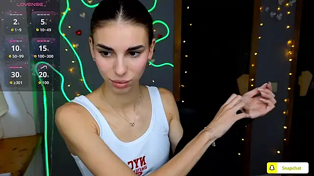 Snapshot of EmmyGreans chatting on September 19, 5:44 am EmmyGreans online show from September 19, 5:44 am