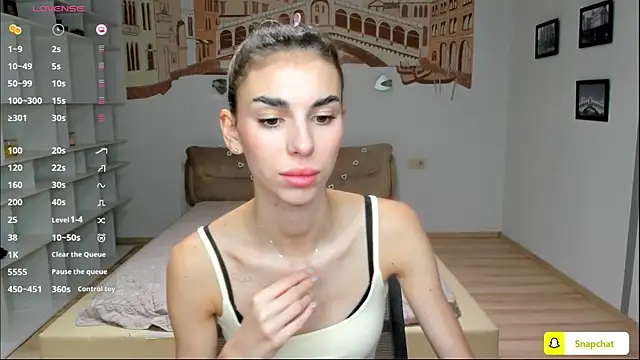 Snapshot of EmmyGreans chatting on October 10, 5:41 am EmmyGreans online show from October 10, 5:41 am