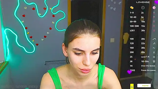 Snapshot of EmmyGreans chatting on February 28, 4:20 pm EmmyGreans online show from February 28, 4:20 pm