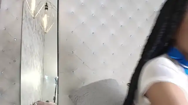 CrystalBrooke3x online show from April 30, 7:43 pm