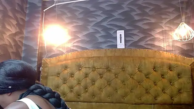 Snapshot of CrystalBrooke3x chatting on October 14, 8:09 pm CrystalBrooke3x online show from October 14, 8:09 pm