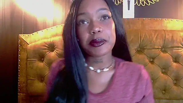 Snapshot of CrystalBrooke3x chatting on March 13, 8:32 pm CrystalBrooke3x online show from March 13, 8:32 pm
