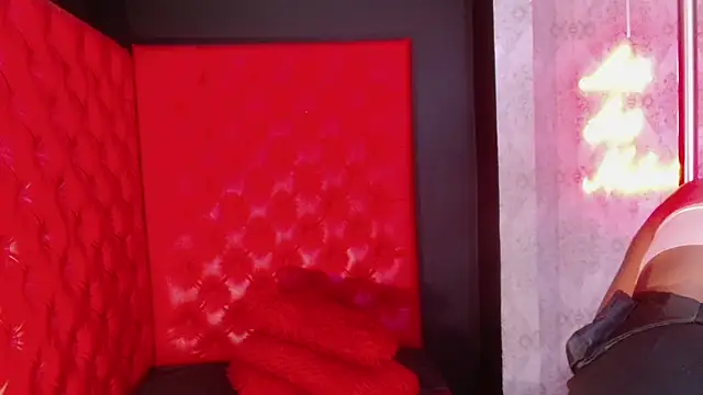 CrystalBrooke3x online show from November 13, 7:56 am