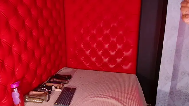 CrystalBrooke3x online show from November 26, 7:14 pm