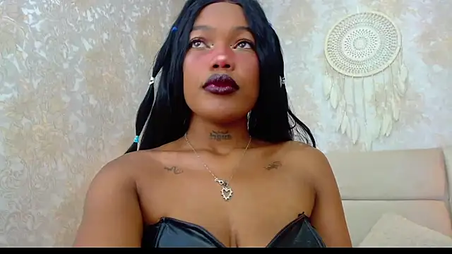 Snapshot of CrystalBrooke3x chatting on September 17, 8:11 pm CrystalBrooke3x online show from September 17, 8:11 pm