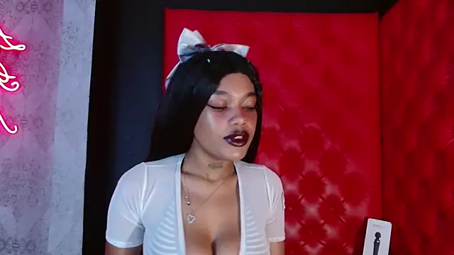 CrystalBrooke3x online show from November 3, 7:50 pm