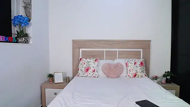 AylinRoss online show from October 24, 6:29 pm