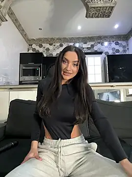 AylinRoss online show from February 19, 4:22 pm