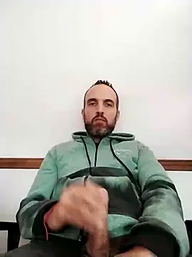 leon3875 online show from December 5, 3:33 pm