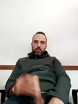 leon3875 online show from December 2, 3:20 pm