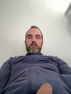 leon3875 online show from May 15, 3:32 pm
