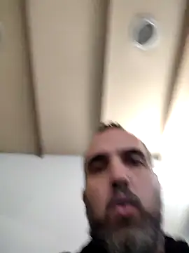 Snapshot of leon3875 chatting on December 15, 3:29 pm leon3875 online show from December 15, 3:29 pm